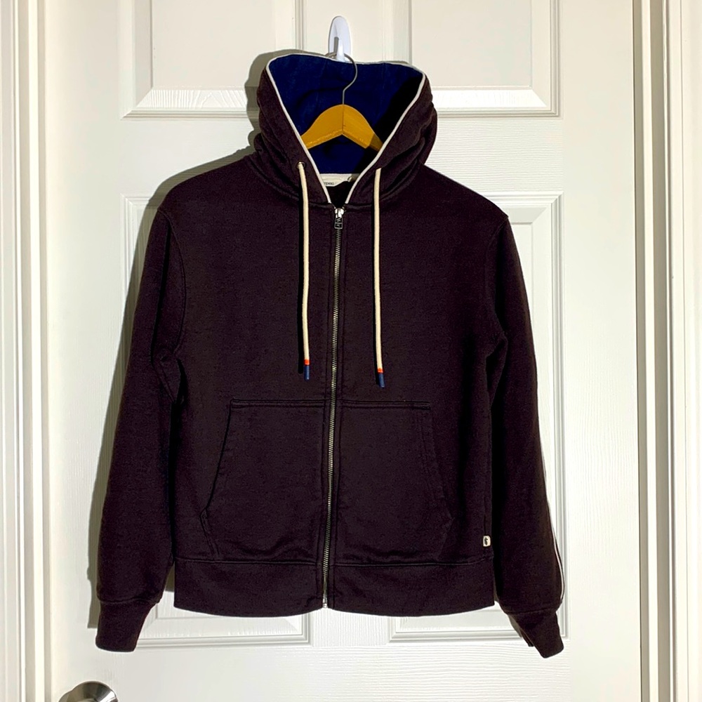 Cotopaxi Black Hoodie with Blue Lining